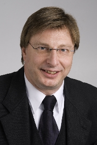 Dr. Jürgen Ruff