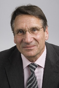 Dr. Axel-Michael Unger
